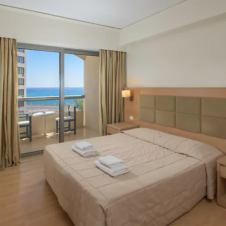 Lomeniz Hotel 3*