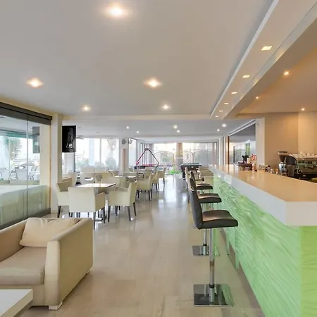 Lomeniz Hotel 3*