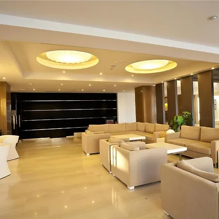 Lomeniz Hotell